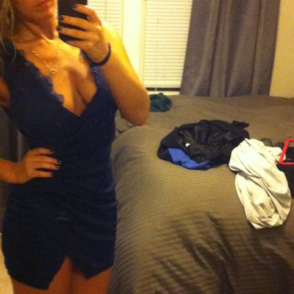 Navy Blue Sleevesless Dress